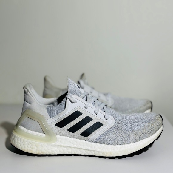 adidas gazelle silver green womens adidas ULTRABOOST 22 Running Shoes | Triple White